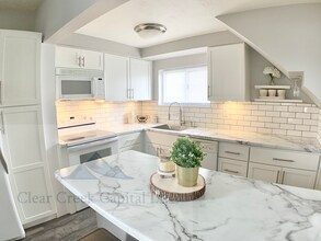 Building Photo - 502 Chartiers Ave