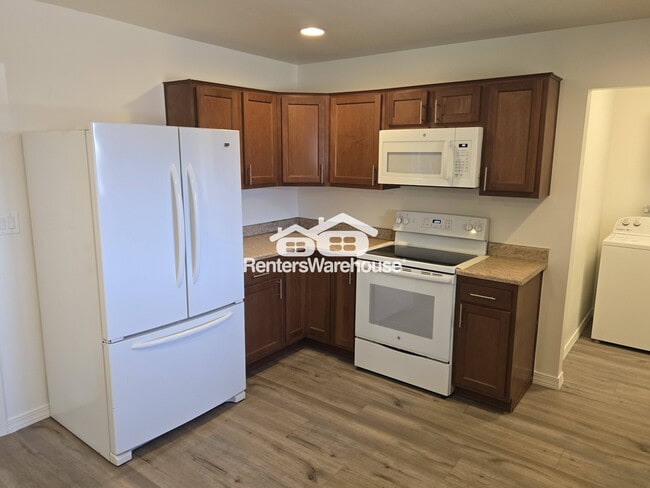 Building Photo - 7702 N 38th Ave