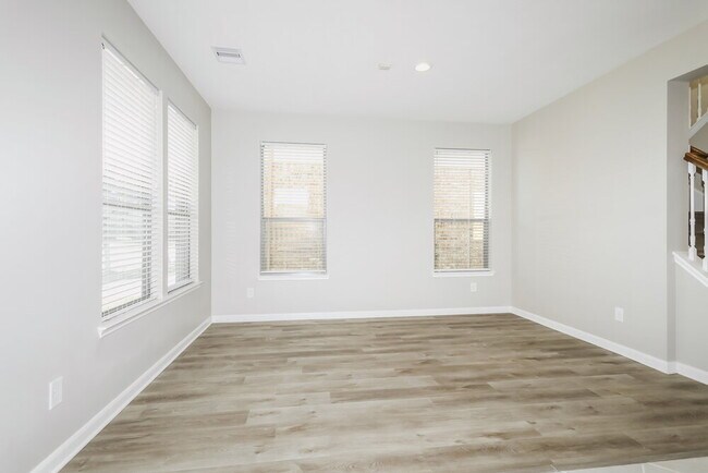 Foto del edificio - 16438 Williamstown Dr