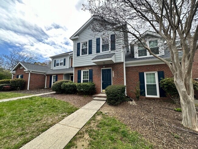Foto del edificio - 9334 Kings Falls Dr