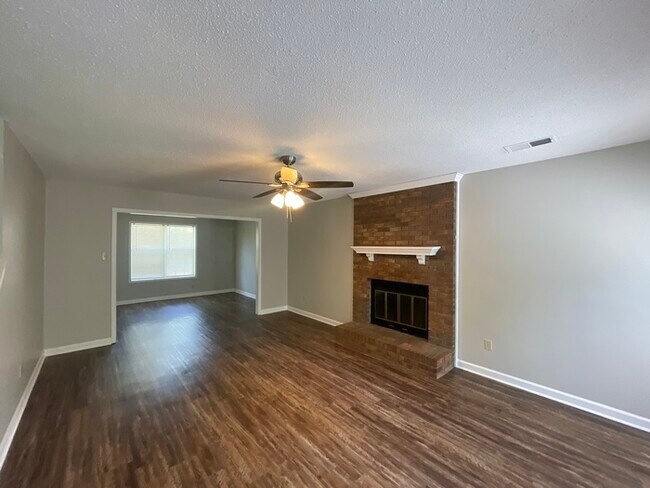 Foto del edificio - 5764 Heartwood - Available Now!