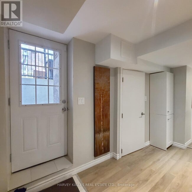 Building Photo - BSMT - 4B MAYFAIR AVENUE