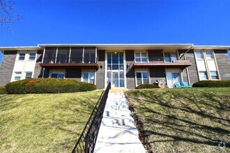 Building Photo - 10371 Forest Brook Ln