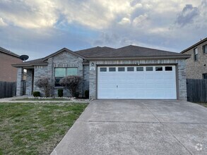 Building Photo - 215 Rim Rock Dr
