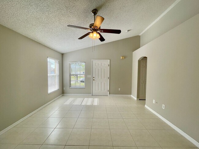 Foto del edificio - CUTE HOME IN SOUTHEAST ORLANDO