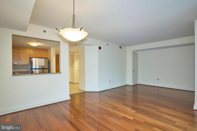 Foto del edificio - 1150 K St NW
