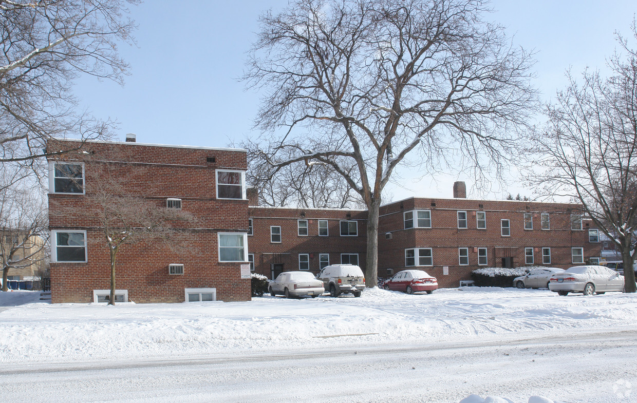 Building Photo - Marvin Gardens Apartments