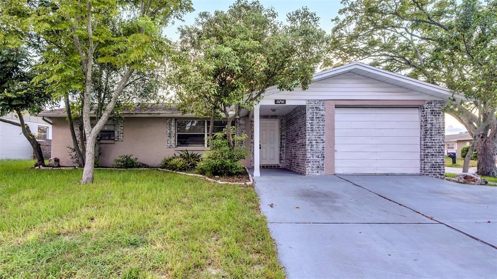 Foto principal - 11241 Snyder Ave