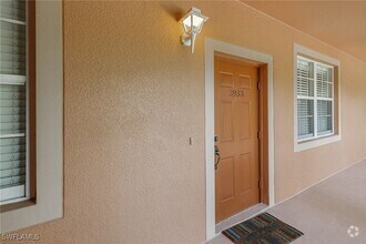 Building Photo - 9631 Spanish Moss Way