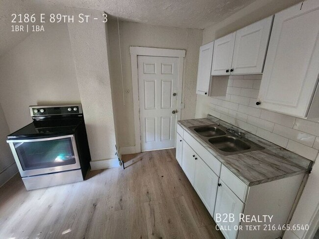 Foto del edificio - 2186 E 89th St