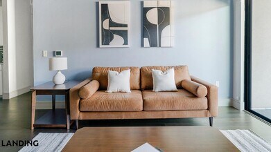 Building Photo - 1414 Wood Hollow Dr