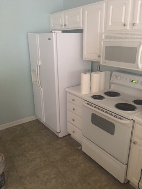 Building Photo - 2 Bedroom Townhome for Rent!