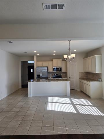 Building Photo - 817 Holbrook Rd