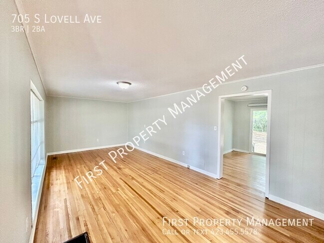 Foto del edificio - Eastridge 3Bed/2Bath House: Central AC and...