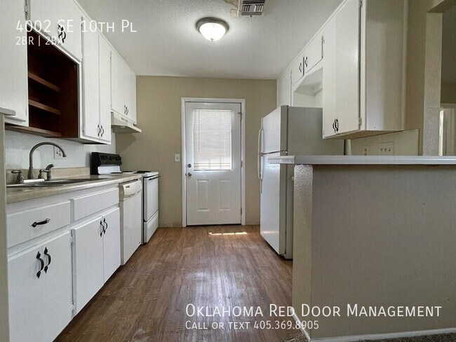 Foto del edificio - 4002 SE 10th Pl