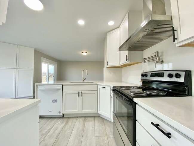 Foto del edificio - Comfort, Convenience & a Backyard Built to Entertain