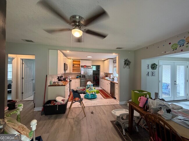 Building Photo - 216 Clarks Bluff Rd