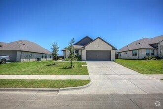 Building Photo - 319 Ranch Rd