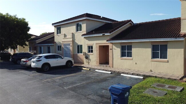 Foto del edificio - 312 NW 114th Ave