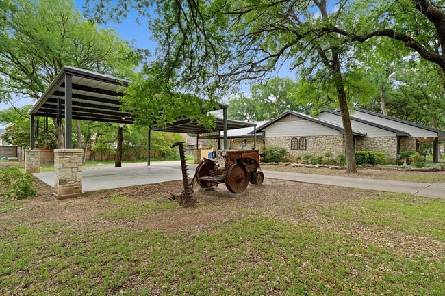 Building Photo - 273 Leafy Hollow Ln