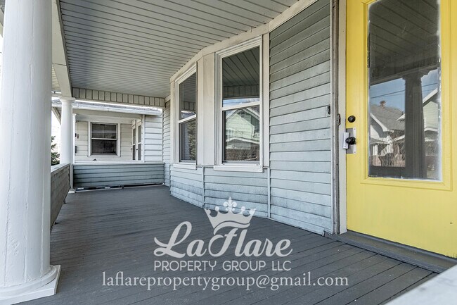 Foto del edificio - 631 Clark St