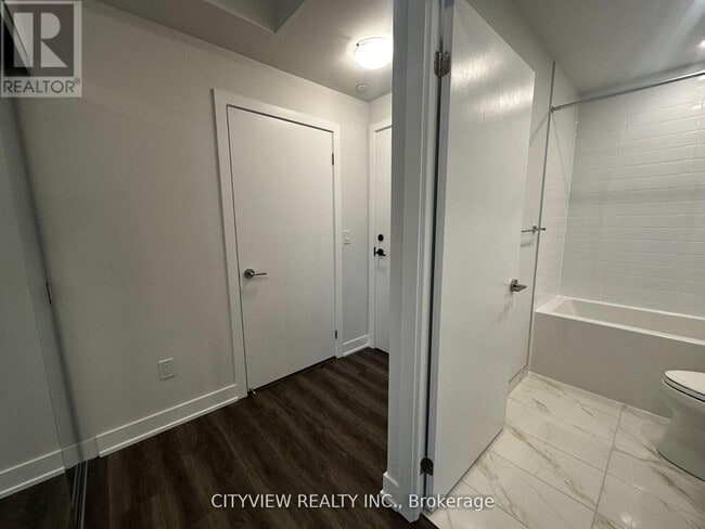 Building Photo - 430 Square One Dr