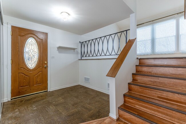 Photo - 9260 Dee Rd Townhome