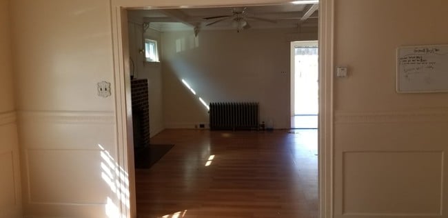 Building Photo - 80 Evergreen Ave