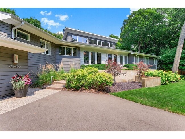 Foto del edificio - 20650 Bayview Ct