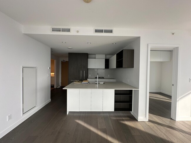 Building Photo - 6000 Mckay Av