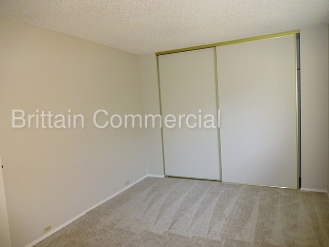 Building Photo - 1616 Q St