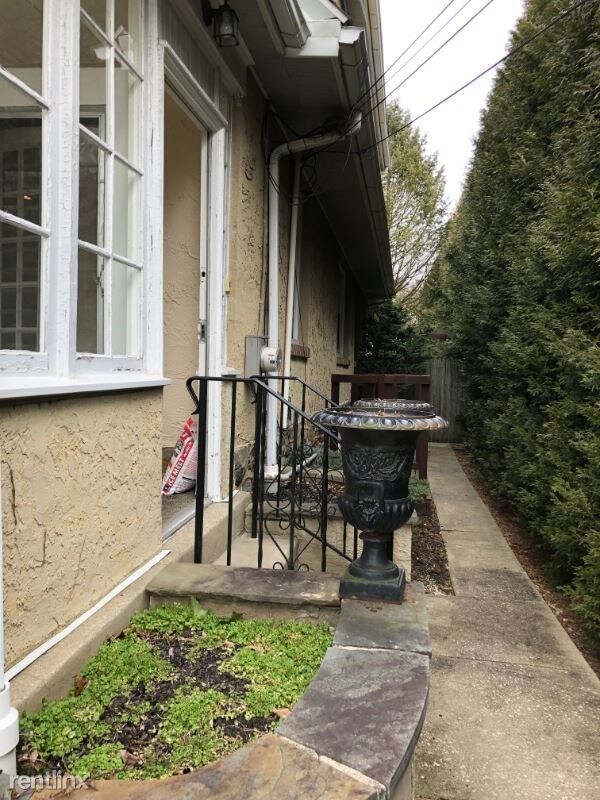 Building Photo - 3 br, 1.5 bath House - 27 Good Shepherd Ter