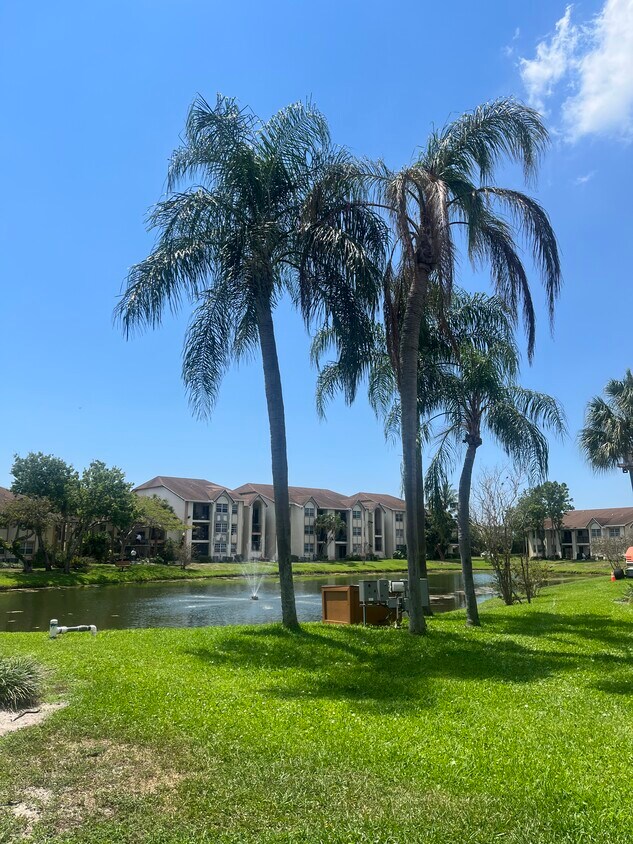 Foto principal - 710 Mermaid Dr