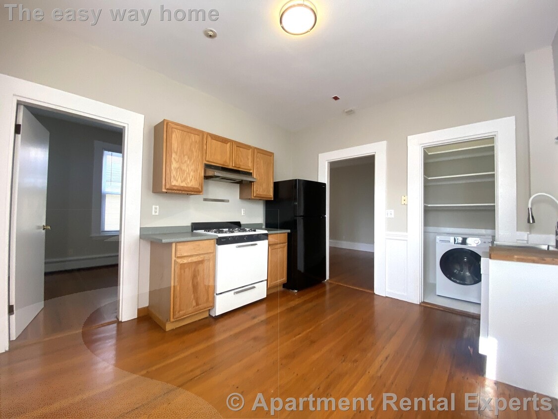 Photo - 20 Park Ave Unit #Rear