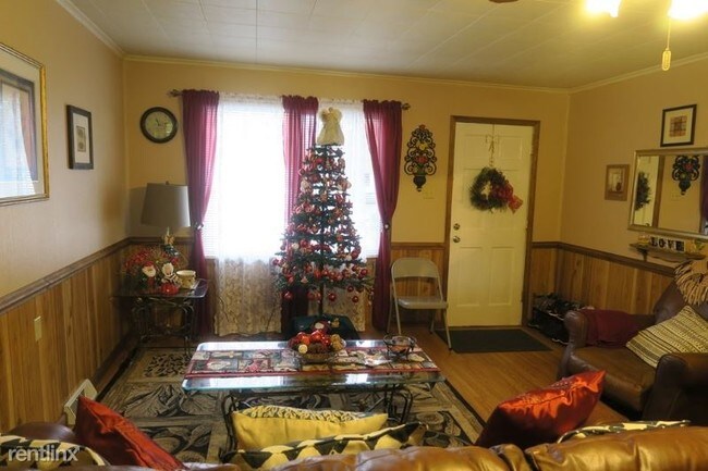 Foto del edificio - 3 br, 1 bath House - 375 Southland Dr