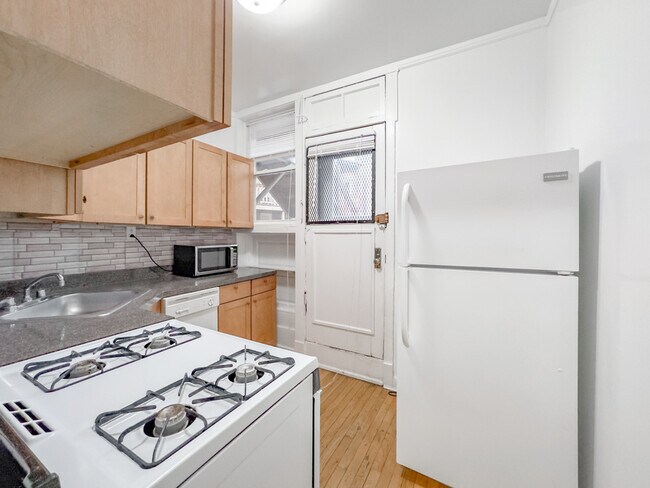 Foto del edificio - 4612 N Lincoln Ave