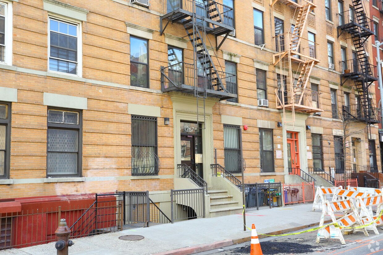 Foto del edificio - 1267 Park Ave