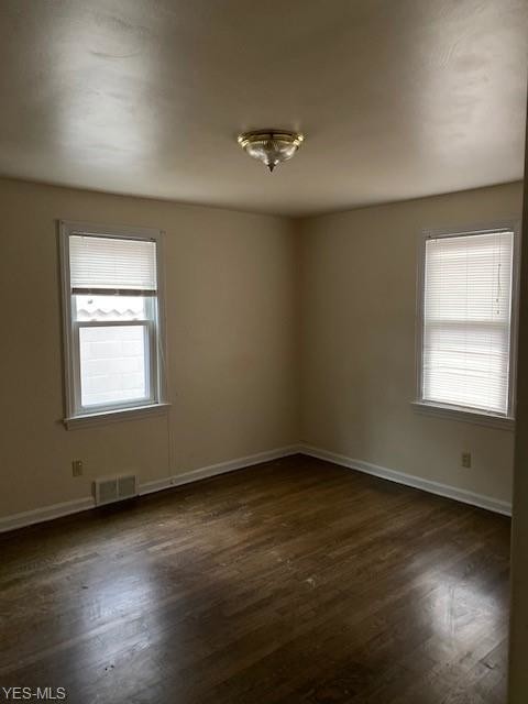 Building Photo - 56 Willow Dr