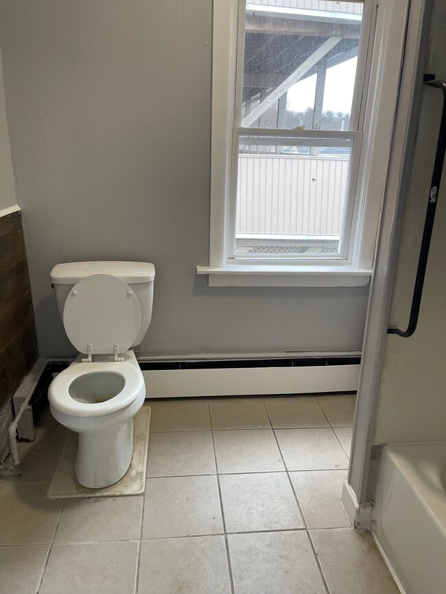 Building Photo - 288 Genesee St