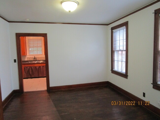 Building Photo - 326 N Magnolia St