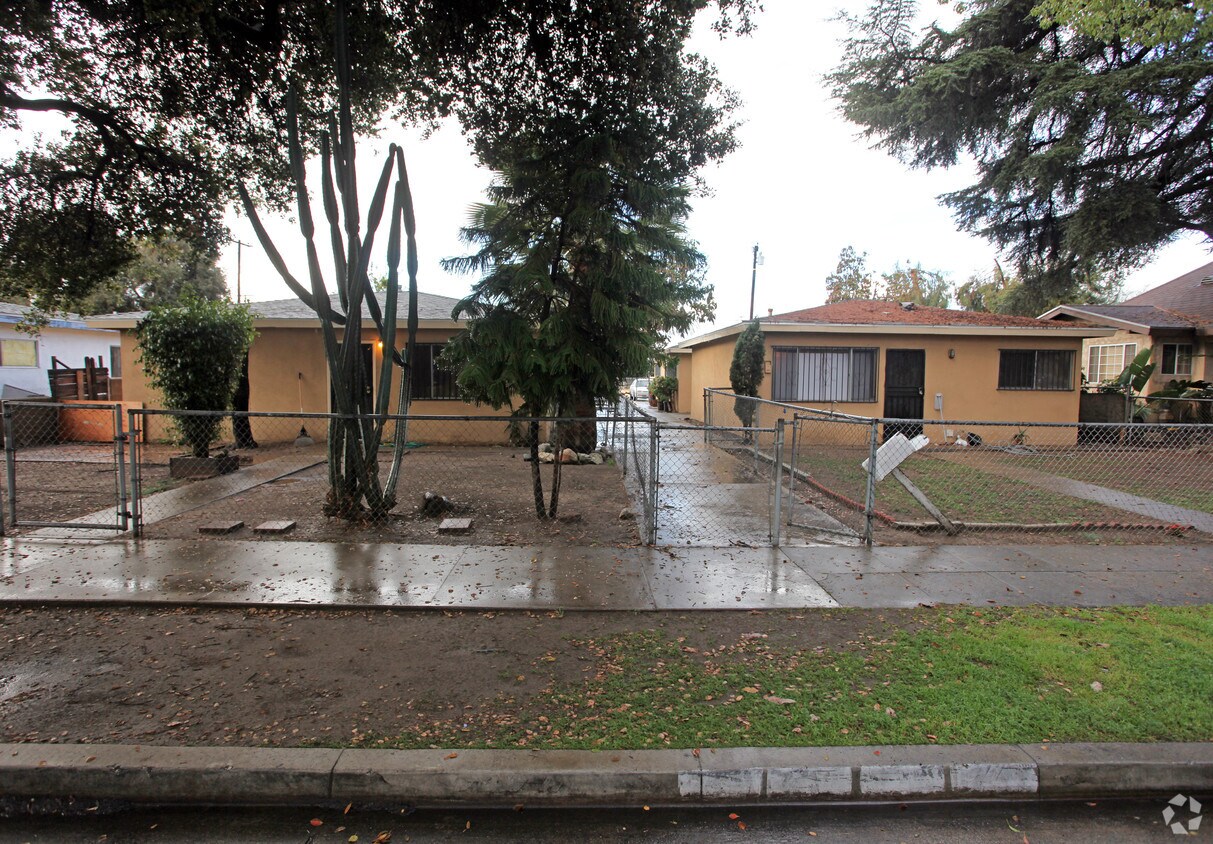 726734 W Monterey Ave, Pomona, CA 91768 Apartments 726734 W