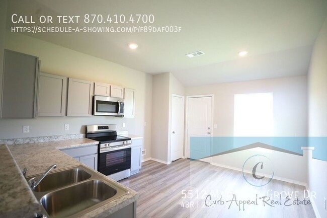 Building Photo - Move in special $950!!  New construction i...