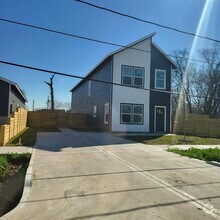 Building Photo - 5606 Tommye St