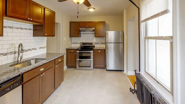 Foto del edificio - 6343 McCallum St