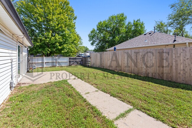 Foto del edificio - 1833 S St Clair St