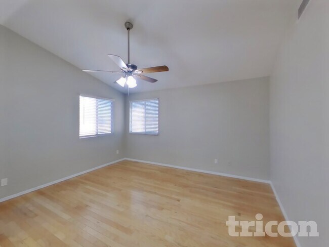 Foto del edificio - 2613 N 89th Dr