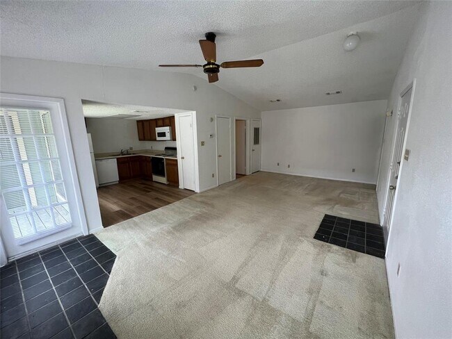 Building Photo - 3764 Tanglewilde St