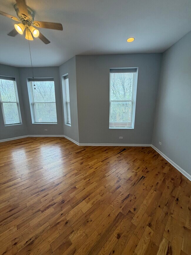 Foto del edificio - 2300 S Ridgeway Ave