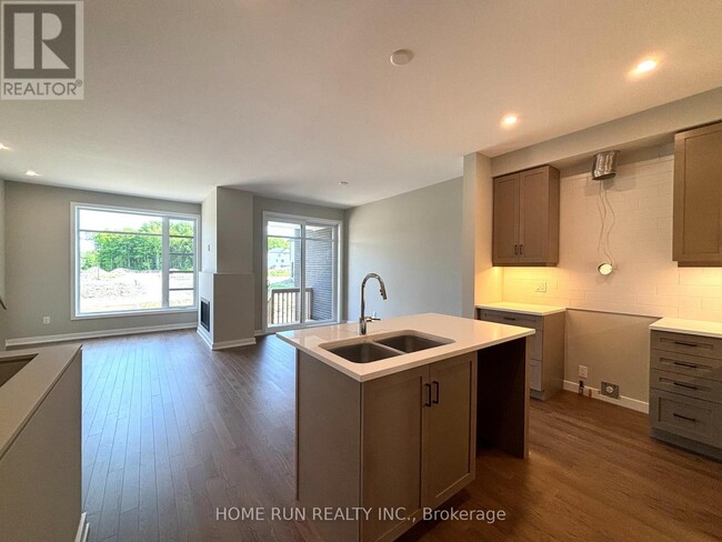Building Photo - 1074 Kitigan Grove