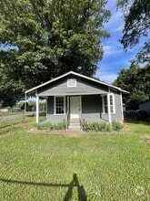 Building Photo - 727 Carden Ave